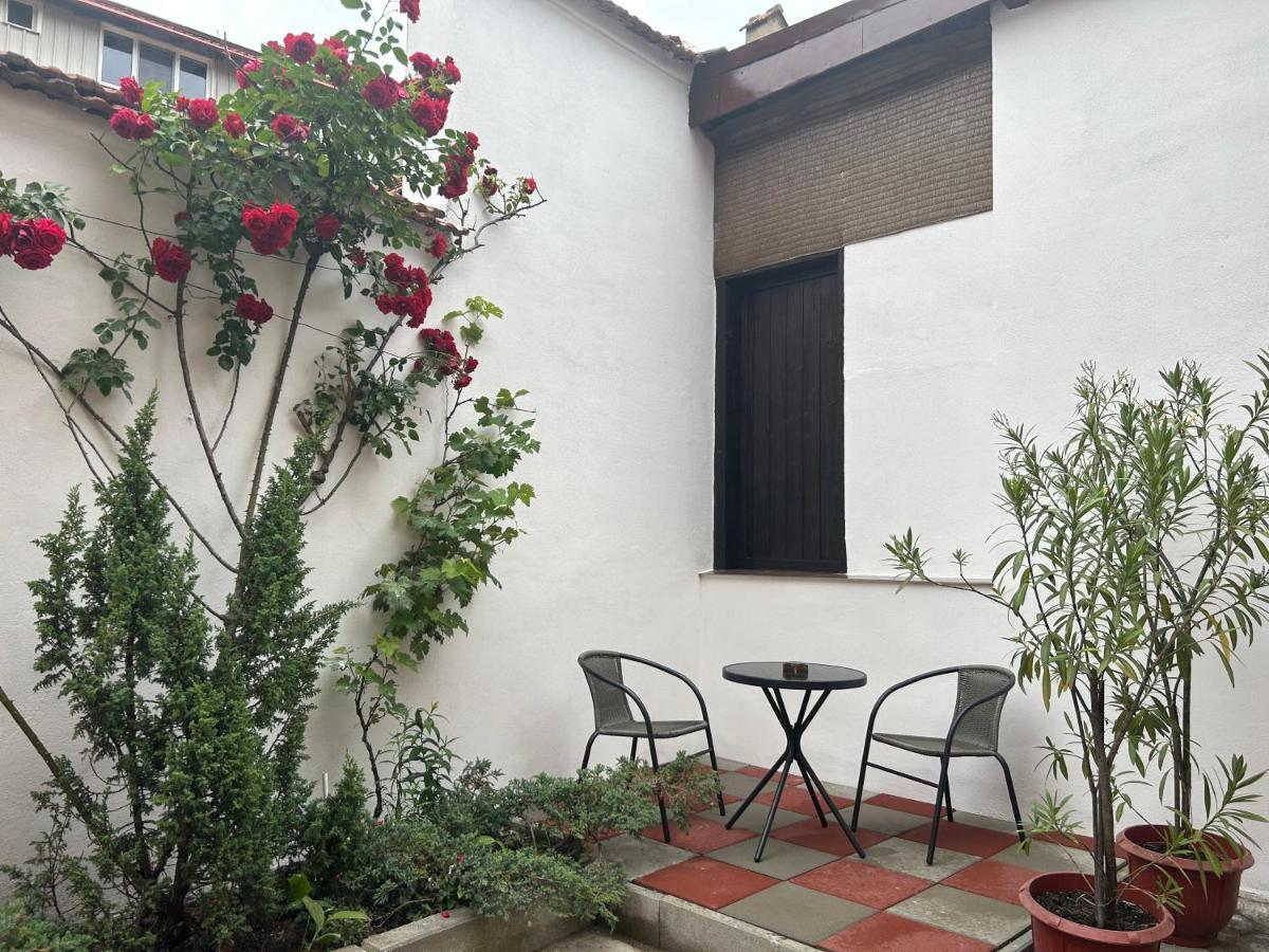 Fun House - Spacious Apartment Near Old Town Брашов Экстерьер фото